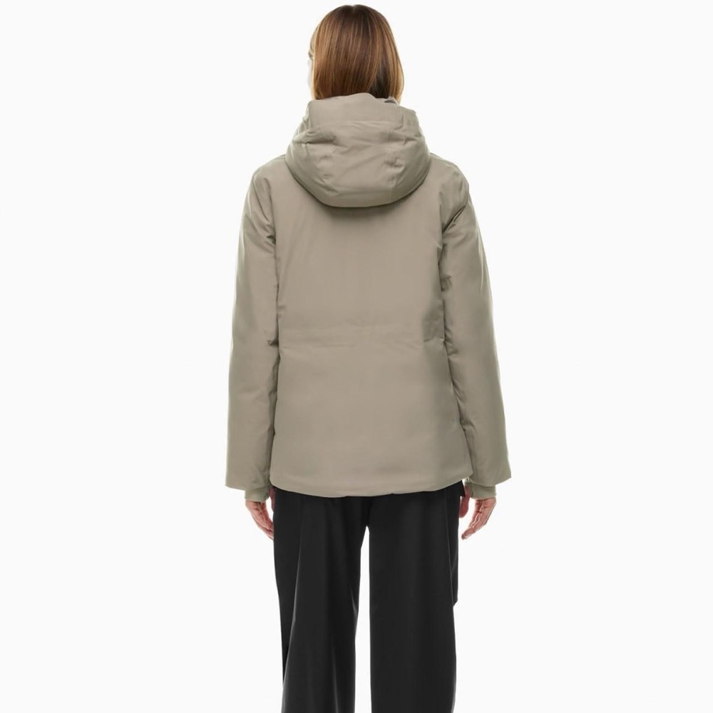 Aritzia THE GROUP Taupe Explore Short Parka jacket - Picture 3 of 5